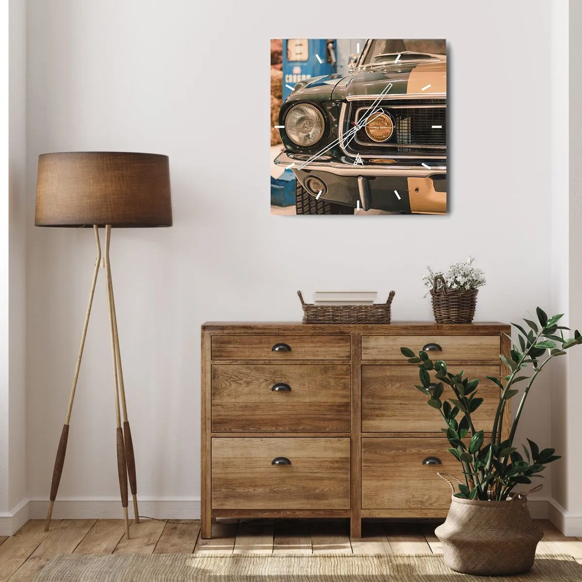 Zegar ścienny - Kultowy samochód retro w klasycznym otoczeniu - 30x30cm - Spotkanie z legendą - Nowoczesna dekoracja ścienna do salonu i sypialni ARTTOR