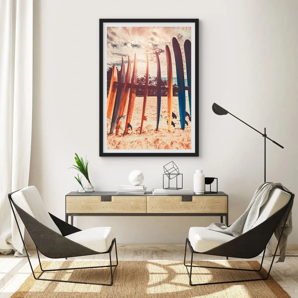 Plakat w czarnej ramie - Kolorowe deski surfingowe na tle plaży i palm - 50x70cm - Dobranoc, do jutra - Nowoczesna dekoracja ścienna do salonu i sypialni ARTTOR