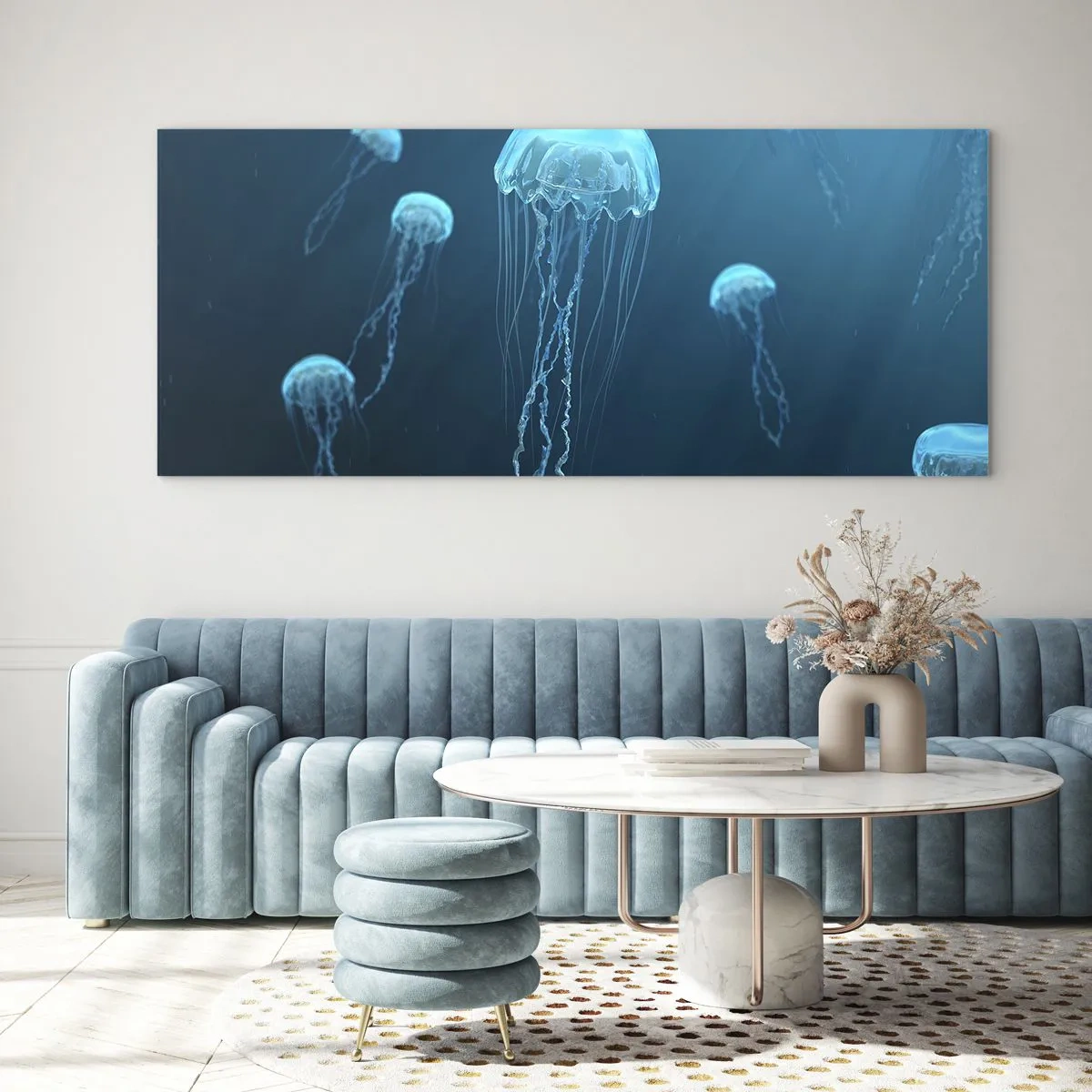 Obraz na szkle - Meduzy unoszące się w głębinach oceanu w niebieskiej tonacji - 140x50cm - Oceaniczny taniec - Nowoczesna dekoracja ścienna do salonu i sypialni ARTTOR