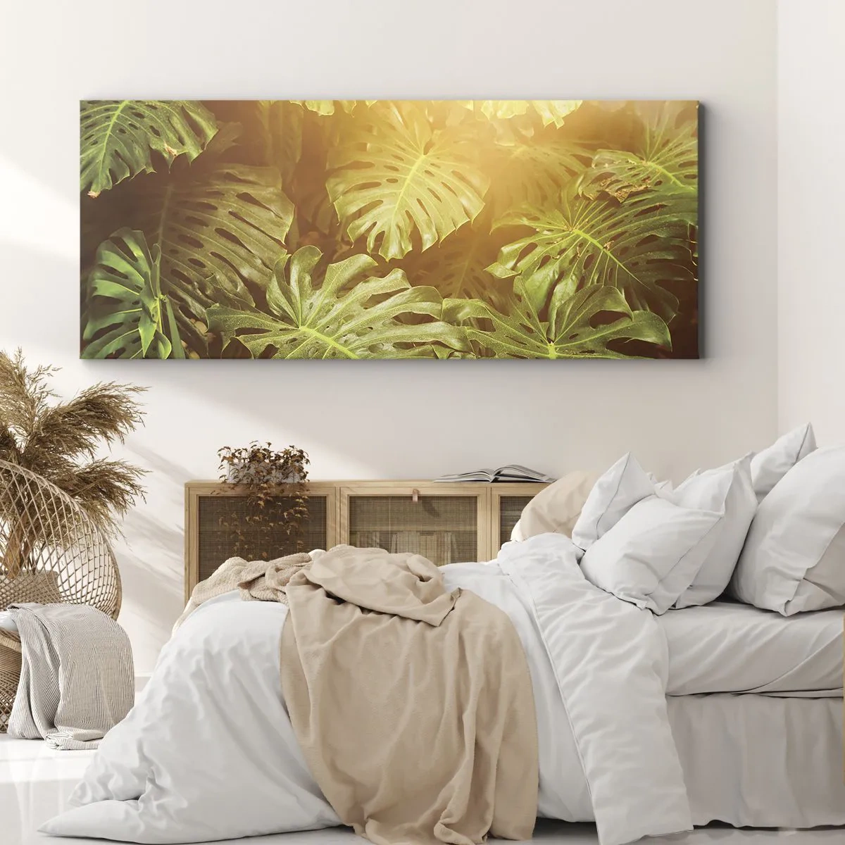 Obraz na płótnie - Liście monstery w świetle słońca na tle naturalnym - 160x50cm - W zieloność wstąpić… - Nowoczesna dekoracja ścienna do salonu i sypialni ARTTOR