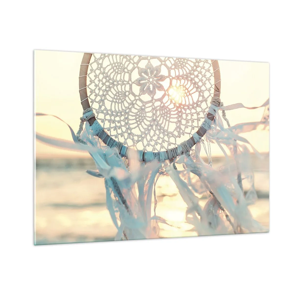 Obraz na szkle - Koronkowy totem z delikatnymi frędzlami na tle zachodzącego słońca nad morzem - 100x70cm - Koronkowy totem - Nowoczesna dekoracja ścienna do salonu, kuchni i sypialni ARTTOR