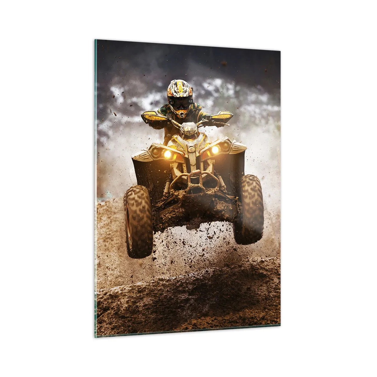 Obraz na szkle - Quad w akcji na błotnistym terenie w dynamicznej scenerii - 50x70cm - No risk no fun - Nowoczesna dekoracja ścienna do salonu, kuchni i sypialni ARTTOR