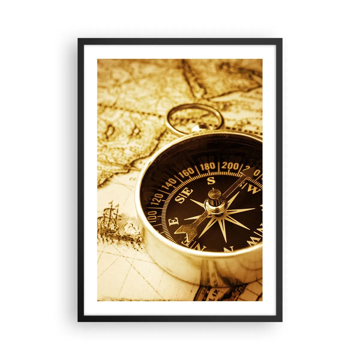 Plakat w czarnej ramie - Kompas na tle mapy w odcieniach sepii - 50x70cm - Na wschód czy na zachód? - Nowoczesna dekoracja ścienna do salonu i sypialni ARTTOR