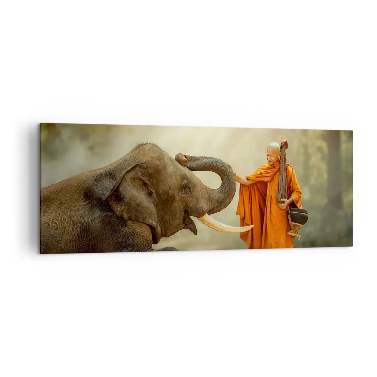 Obraz na płótnie - Mnich i słoń w harmonii na tle natury - 140x50cm - Spotkanie w podróży - Nowoczesna dekoracja ścienna do salonu i sypialni ARTTOR