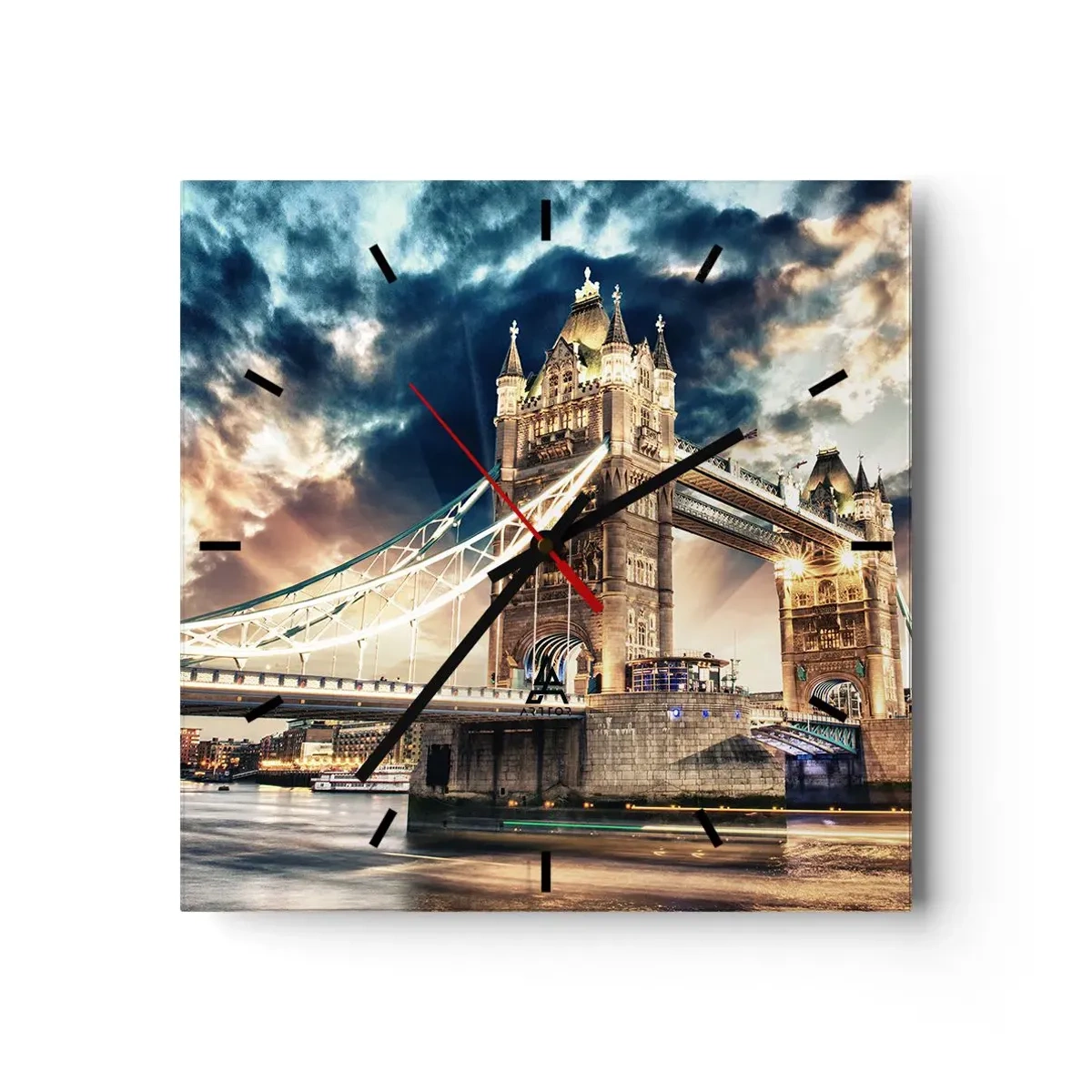 Zegar ścienny - Tower Bridge o zmierzchu na tle dynamicznego nieba - 30x30cm - Pomnik wiktoriańskiego imperium - Nowoczesna dekoracja ścienna do salonu i sypialni ARTTOR