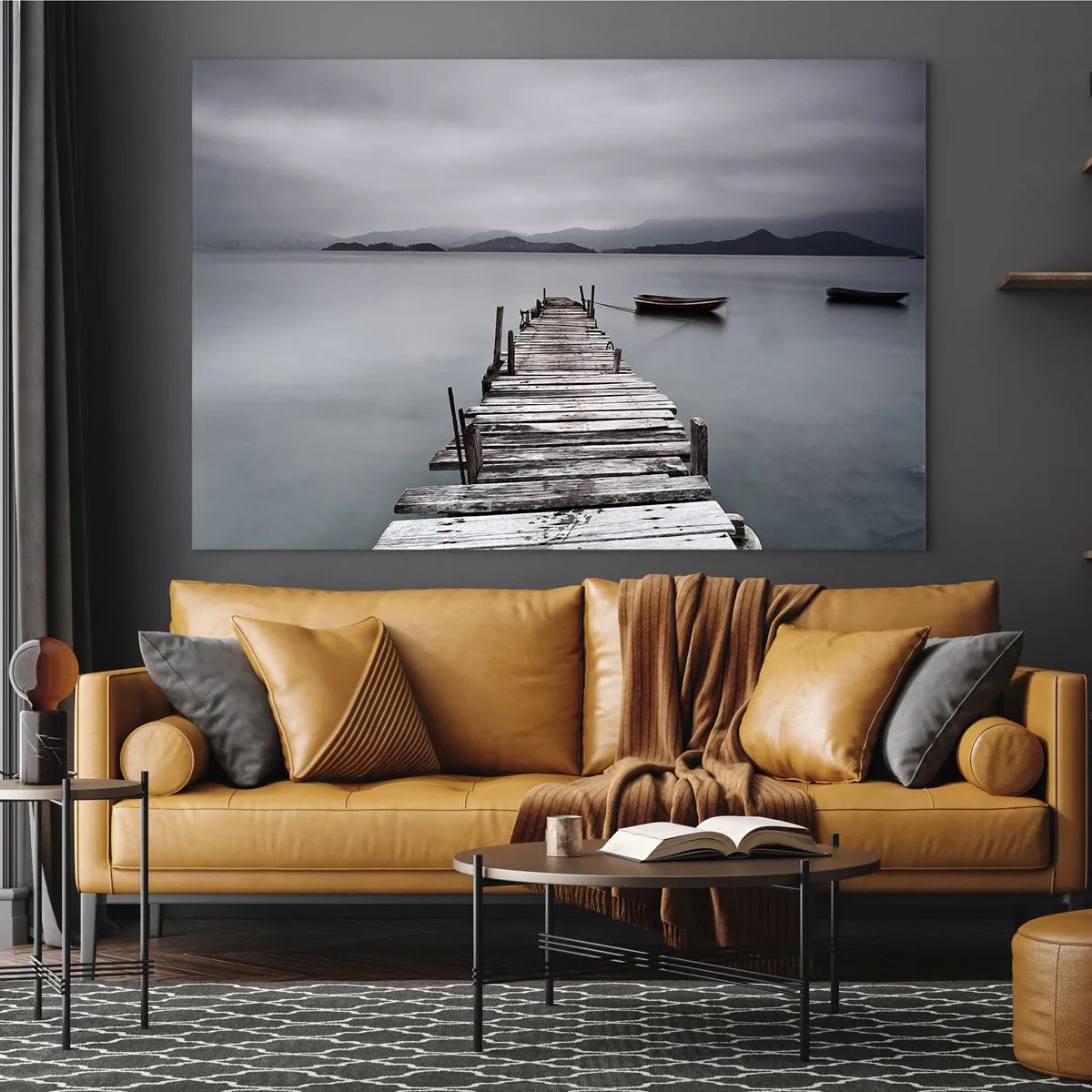 Obraz na szkle - Drewniany pomost na jeziorze w mglisty dzień - 120x80cm - Jutro możesz ruszać - Nowoczesna dekoracja ścienna do salonu, kuchni i sypialni ARTTOR