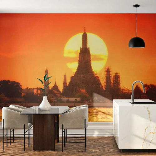 Fototapeta Premium Canvas - Zachód słońca nad świątynią z odbiciem w wodzie - 100x70cm - Ku słońcu, zawsze ku słońcu - Nowoczesna dekoracja ścienna do salonu i sypialni ARTTOR