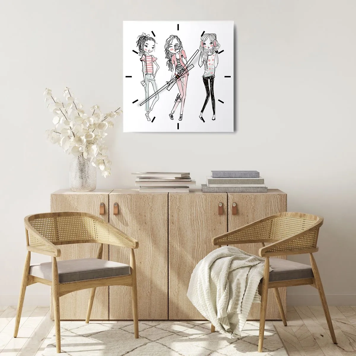 Zegar ścienny - Ilustracja modnych dziewczyn w pastelowych kolorach - 30x30cm - Będzie, będzie zabawa - Nowoczesna dekoracja ścienna do salonu i sypialni ARTTOR