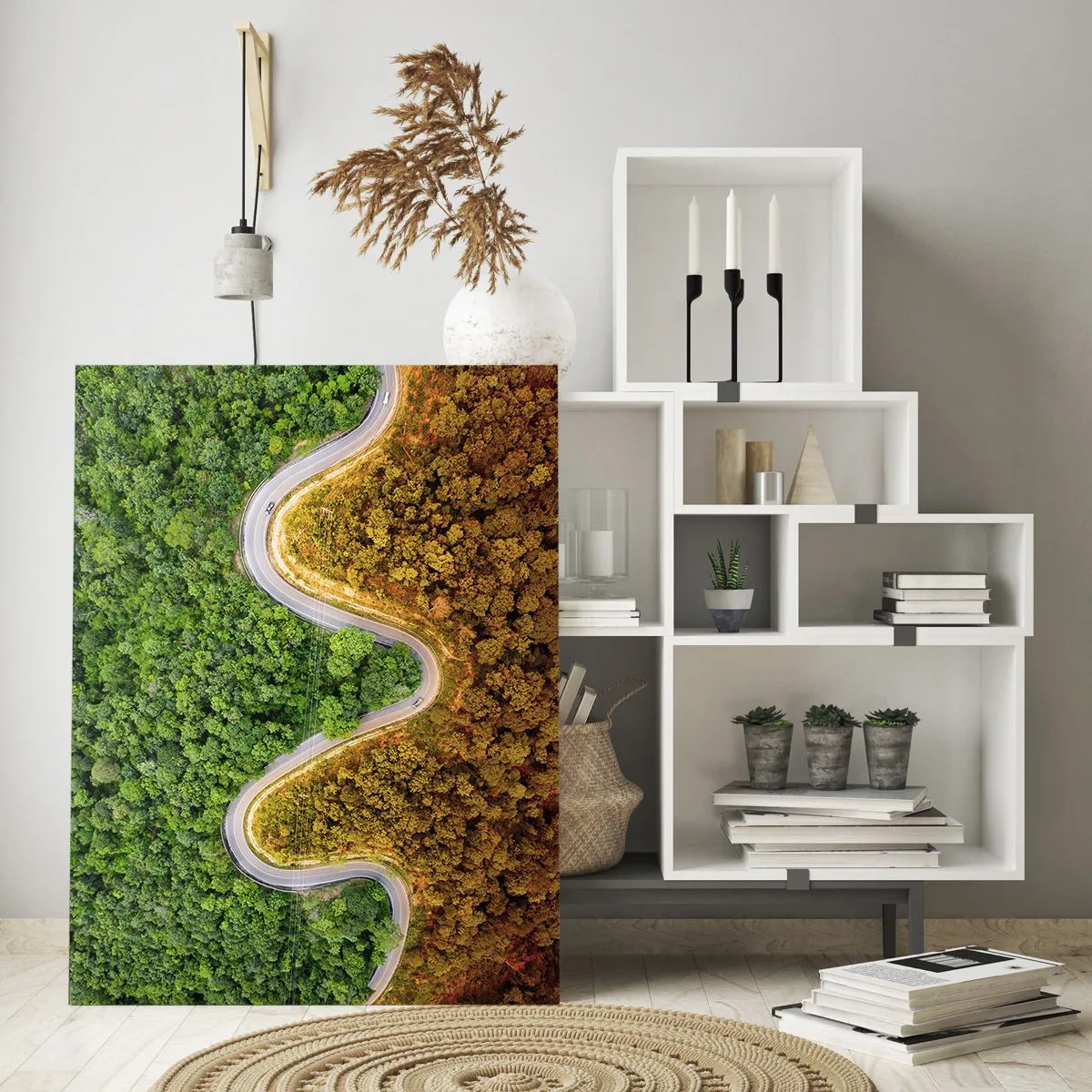Obraz na szkle - Kręta droga wśród gęstego lasu widziana z lotu ptaka - 50x70cm - Granice i przełomy - Nowoczesna dekoracja ścienna do salonu, kuchni i sypialni ARTTOR