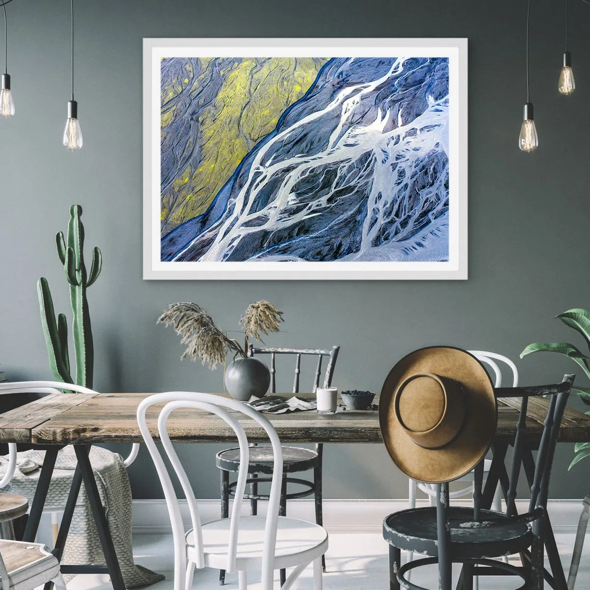 Plakat w białej ramie - Naskalne malowidła natury - 50x40 cm