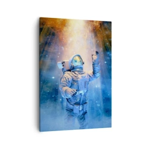 Obraz na płótnie - Astronauta w kosmosie otoczony promieniami światła - 50x70cm - Wreszcie u celu - Nowoczesna dekoracja ścienna do salonu, kuchni i sypialni ARTTOR