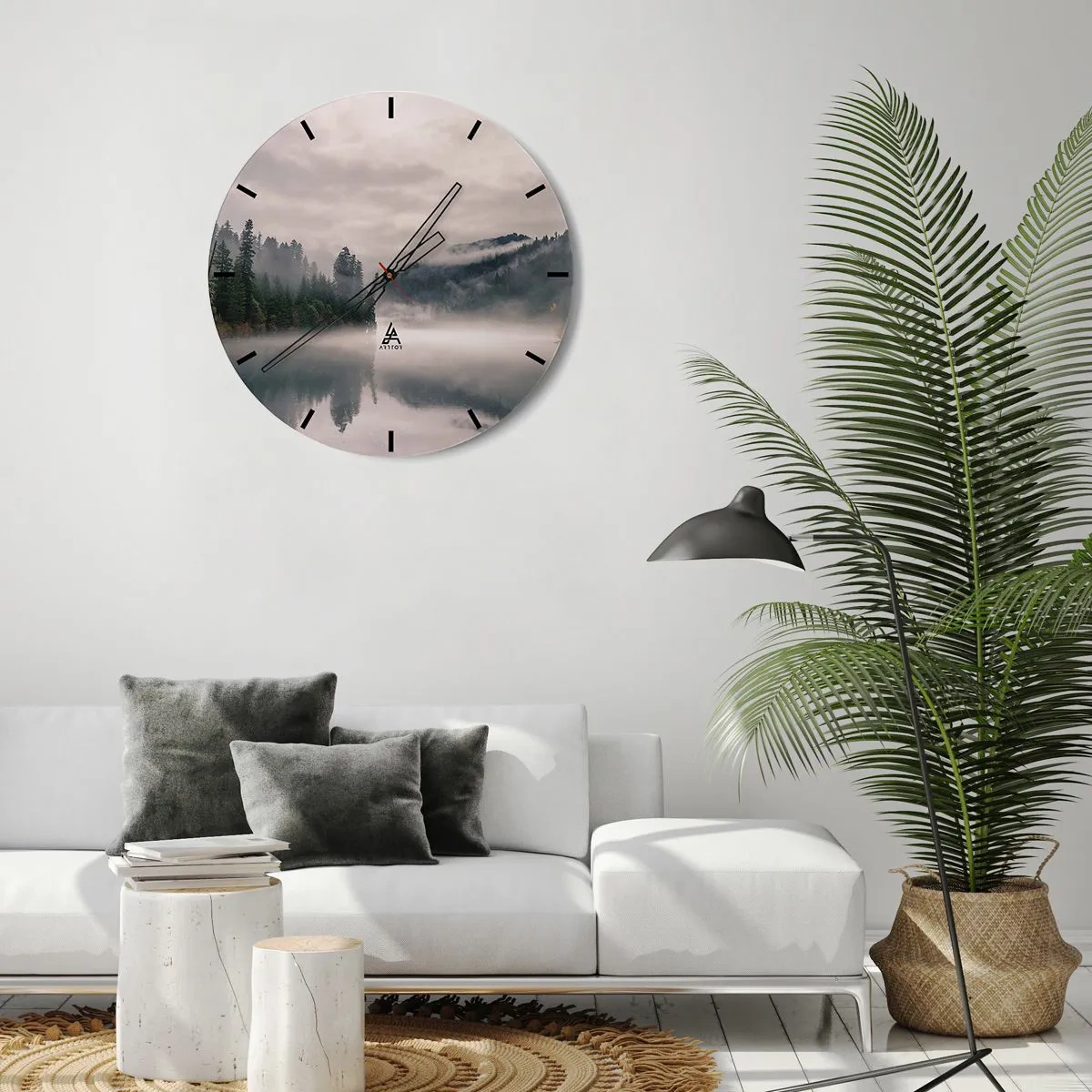 Zegar ścienny - Mglisty las nad spokojnym jeziorem o poranku - 30x30cm - W zadumie, we mgle - Nowoczesna dekoracja ścienna do salonu, kuchni i sypialni ARTTOR