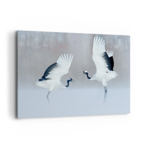 Obraz na płótnie - Dwa żurawie tańczące w mglistej scenerii - 100x70cm - Taniec we mgle - Nowoczesna dekoracja ścienna do salonu, kuchni i sypialni ARTTOR