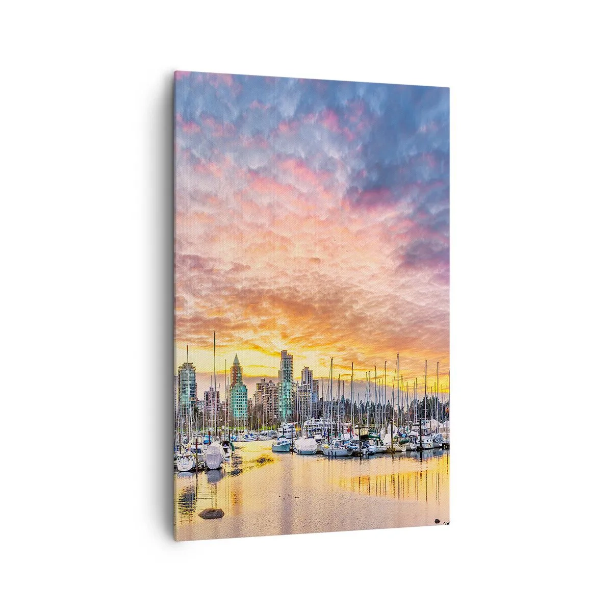 Obraz na płótnie - Marina z jachtami i miejskim pejzażem o zachodzie słońca - 80x120cm - Miasto tysiąca żeglarzy - Nowoczesna dekoracja ścienna do salonu i sypialni ARTTOR