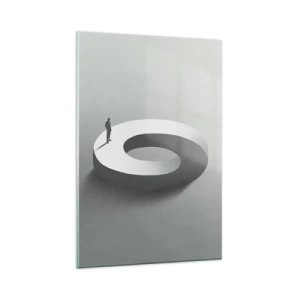 Obraz na szkle - Człowiek na szarej, abstrakcyjnej konstrukcji - 80x120cm - I bądź tu mądry - Nowoczesna dekoracja ścienna do salonu i sypialni ARTTOR