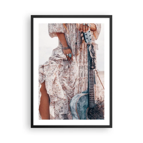 Plakat w czarnej ramie - Fragment sukienki z ornamentami i gitara w stylu boho - 50x70cm - Dzieci kwiaty w drodze - Nowoczesna dekoracja ścienna do salonu i sypialni ARTTOR