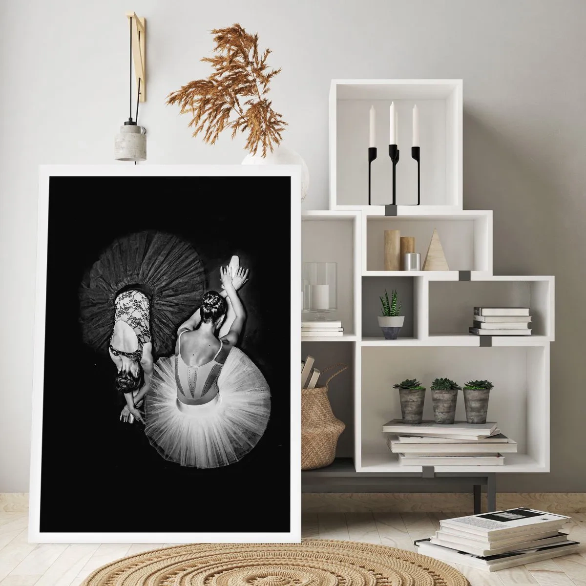 Plakat - Baletnice w czarno-białym ujęciu widziane z góry - 50x70cm - Jin i jang – idealna równowaga - Nowoczesna dekoracja ścienna do salonu, kuchni i sypialni ARTTOR