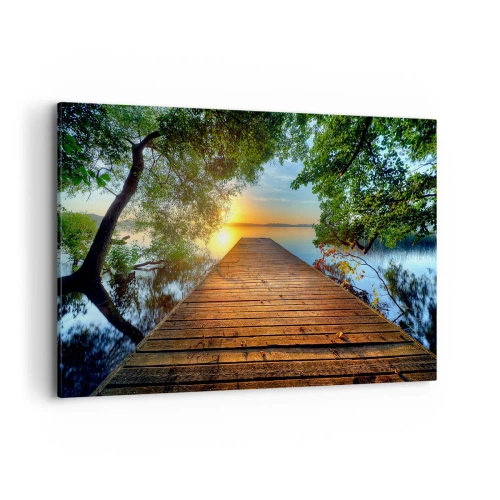 Obraz na płótnie - Drewniany pomost otoczony zielenią podczas zachodu słońca - 120x80cm - Nie śpiesz się, usiądź - Nowoczesna dekoracja ścienna do salonu, kuchni i sypialni ARTTOR