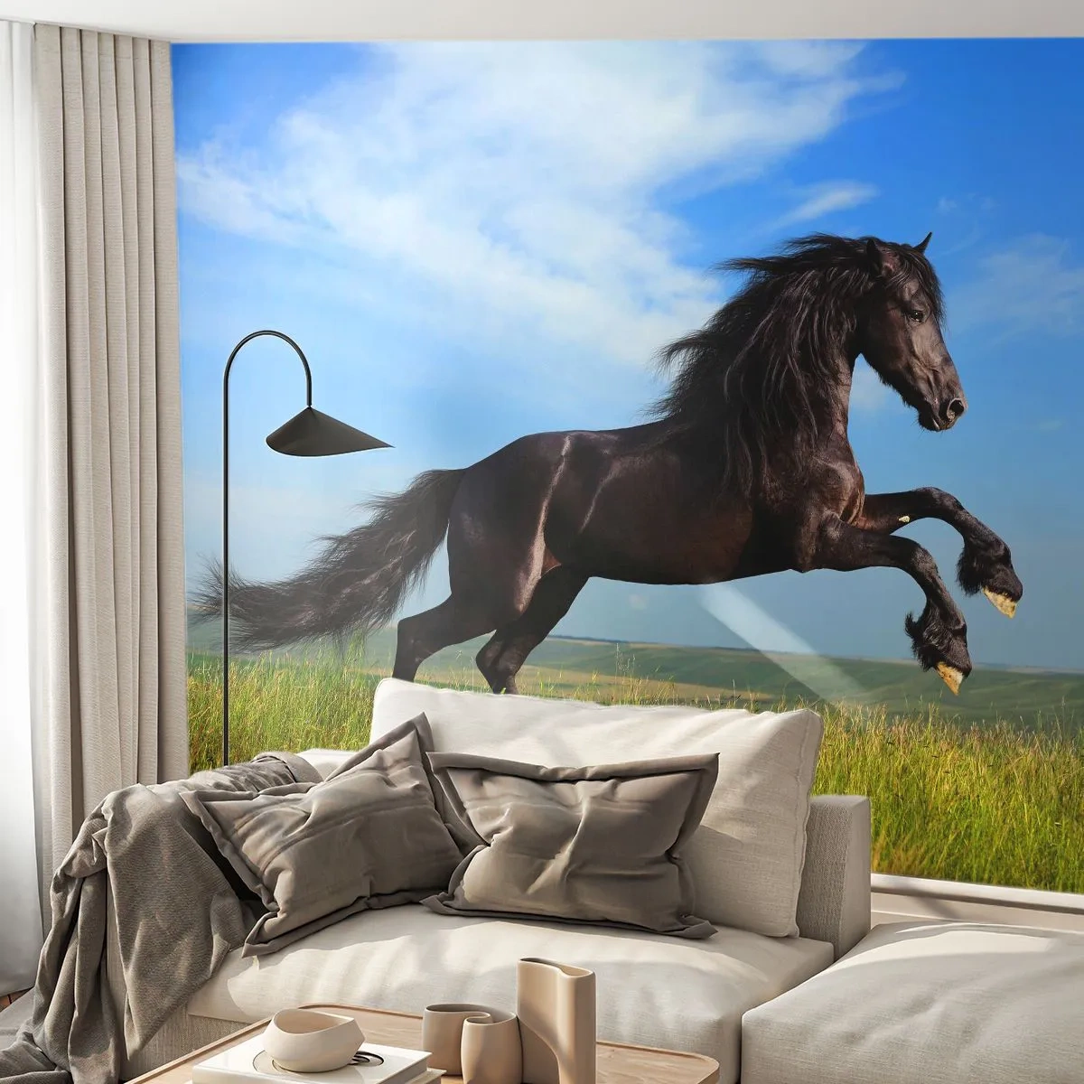Fototapeta Premium Sand - Czarny koń w galopie na tle nieba - 100x70cm - Porywający manifest wolności - Nowoczesna dekoracja ścienna do salonu, kuchni i sypialni ARTTOR