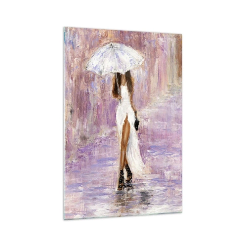 Obraz na szkle - Kobieta z parasolką spacerująca w deszczu w liliowych tonacjach - 70x100cm - W liliowym deszczu - Nowoczesna dekoracja ścienna do salonu i sypialni ARTTOR