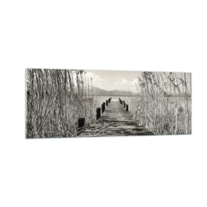Obraz na szkle - Drewniany pomost wśród wysokich traw nad jeziorem w odcieniach sepia - 140x50cm - W zaciszu traw - Nowoczesna dekoracja ścienna do salonu i sypialni ARTTOR