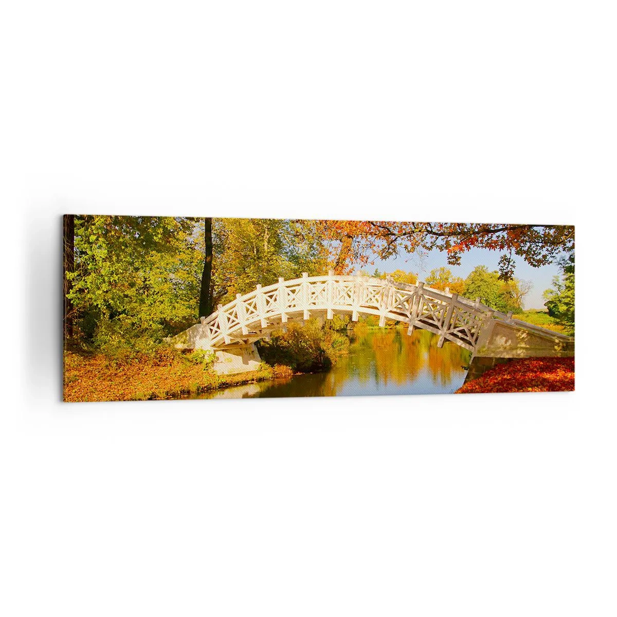 Obraz na płótnie - Mostek w parku otoczony jesiennymi liśćmi nad spokojną wodą - 160x50cm - Na białym mostku westchnień - Nowoczesna dekoracja ścienna do salonu i sypialni ARTTOR