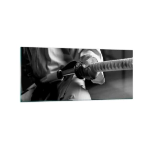 Obraz na szkle - Samuraj w kimono trzymający katanę w czarno-białej tonacji - 120x50cm - Dusza wojownika - Nowoczesna dekoracja ścienna do salonu i sypialni ARTTOR