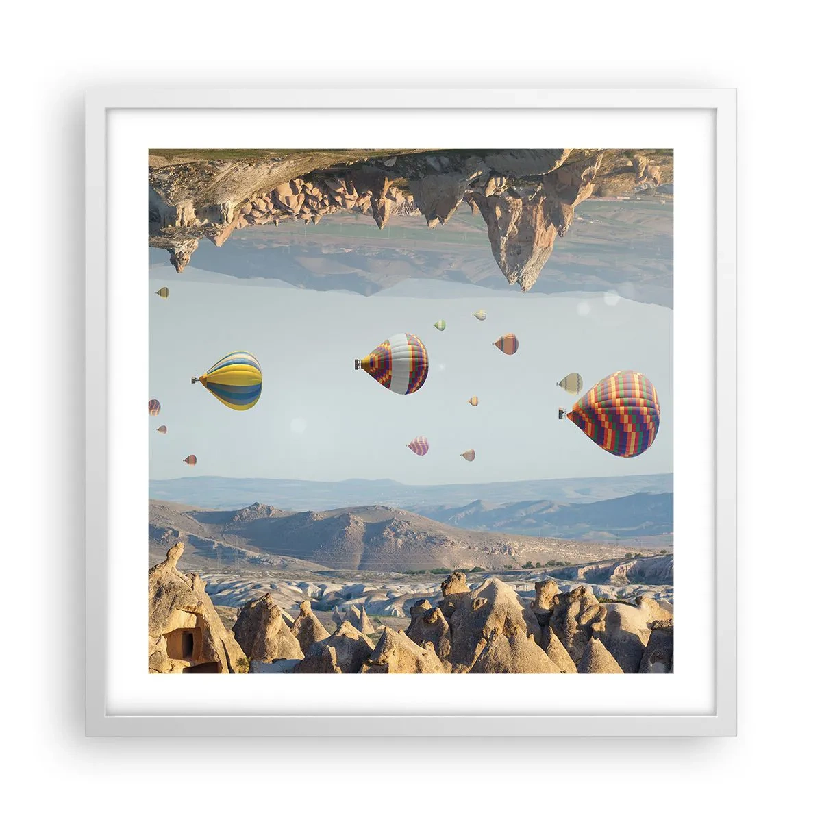 Plakat w białej ramie - Tu wszystko jest możliwe - 50x50 cm