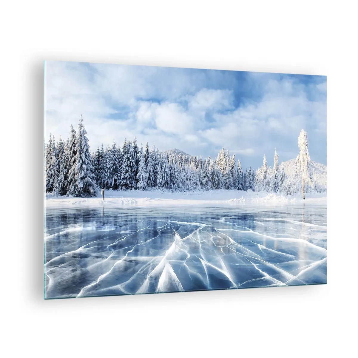 Obraz na szkle - Zamarznięte jezioro otoczone zimowym lasem - 70x50cm - Olśniewający i krystaliczny widok - Nowoczesna dekoracja ścienna do salonu i sypialni ARTTOR