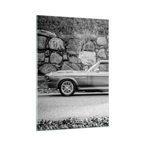 Obraz na szkle - Klasyczny samochód na tle kamiennego muru - 50x70cm - Legenda lat 60. - Nowoczesna dekoracja ścienna do salonu, kuchni i sypialni ARTTOR