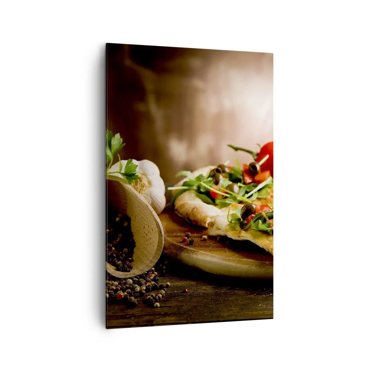 Obraz na płótnie - Pizza z warzywami na drewnianej desce w rustykalnym stylu - 80x120cm - Prosto z pieca i z ogrodu - Nowoczesna dekoracja ścienna do salonu i sypialni ARTTOR