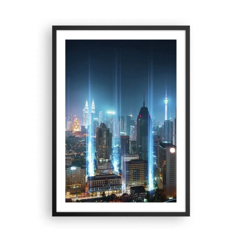 Plakat w czarnej ramie - Nocny krajobraz miejskiego centrum z wieżowcami - 50x70cm - Po berlińsku do nieba - Nowoczesna dekoracja ścienna do salonu i sypialni ARTTOR