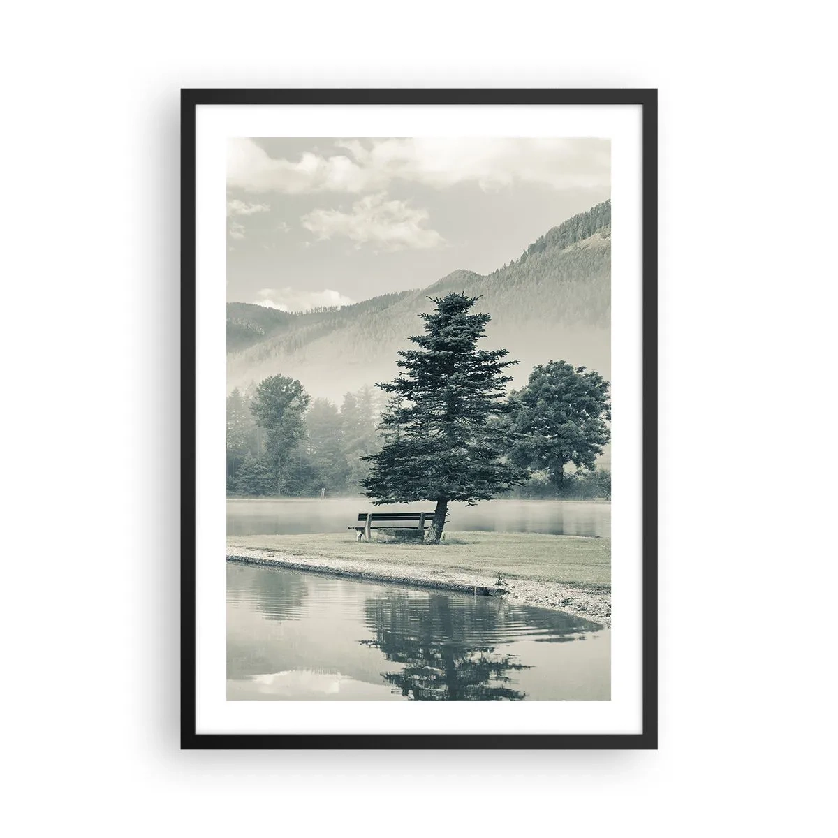 Plakat w czarnej ramie - Ławka pod drzewem nad jeziorem z górskim tłem - 50x70cm - Jezioro jeszcze śpi - Nowoczesna dekoracja ścienna do salonu i sypialni ARTTOR