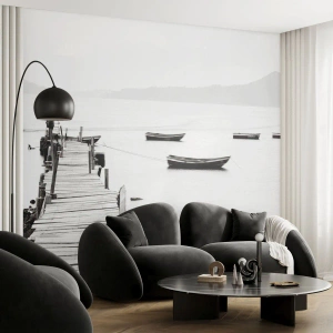 Fototapeta Premium Canvas - Drewniane molo i łodzie na spokojnej wodzie - 100x70cm - Nad wodą cichą i czystą - Nowoczesna dekoracja ścienna do salonu i sypialni ARTTOR