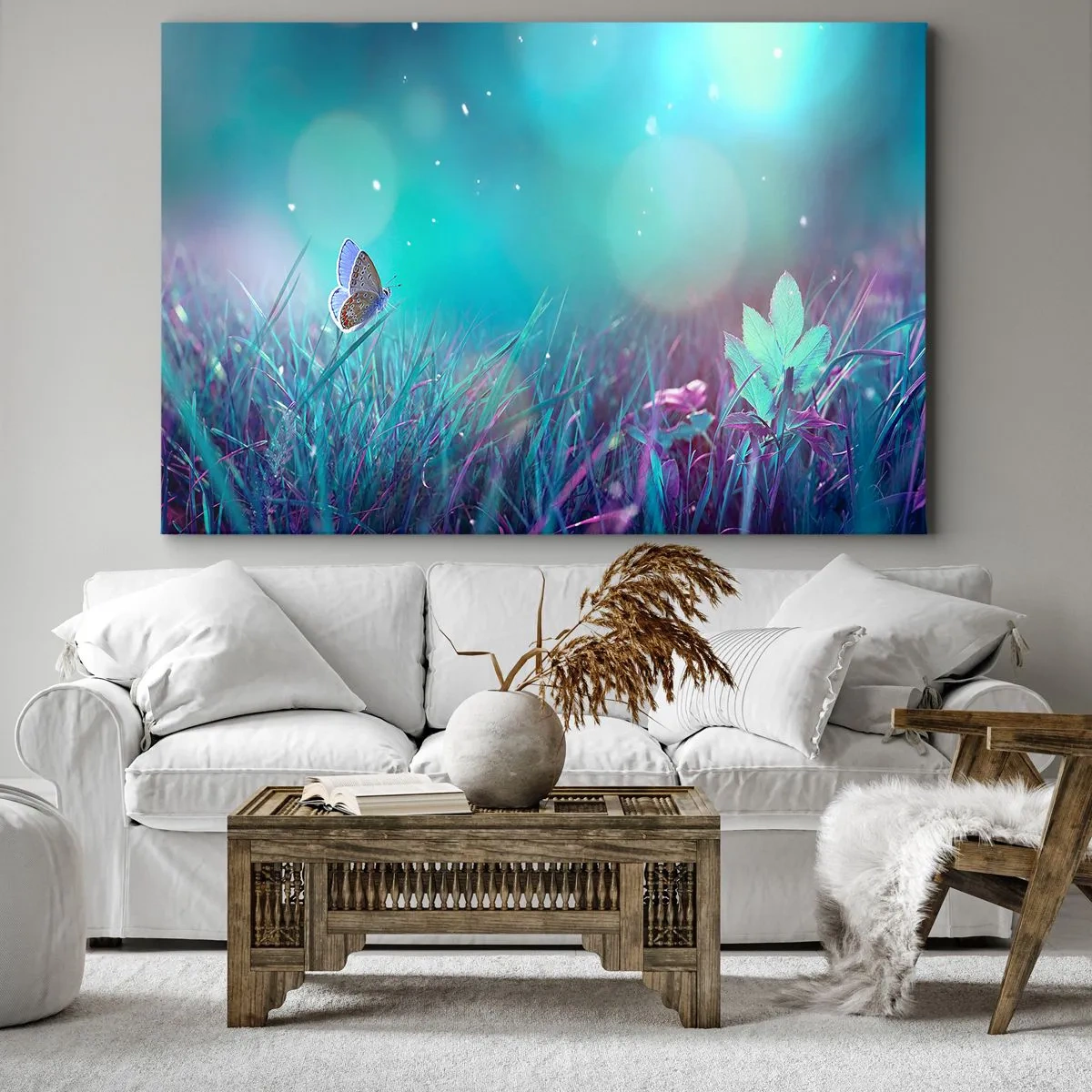 Obraz na płótnie - Motyl na trawie w świetle rozmytych refleksów - 70x50cm - Sekretne życie łąki - Nowoczesna dekoracja ścienna do salonu i sypialni ARTTOR