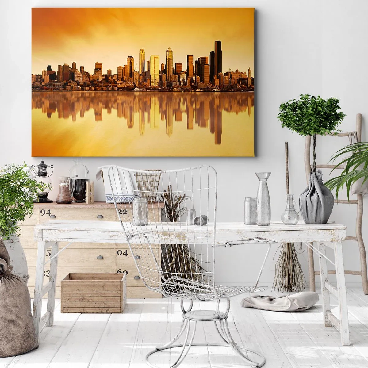 Obraz na płótnie - Panorama miasta odbijająca się w wodzie o zachodzie słońca - 70x50cm - Cisza metropolii - Nowoczesna dekoracja ścienna do salonu i sypialni ARTTOR