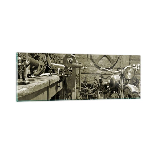 Obraz na szkle - W szopie wuja Władka - 90x30 cm