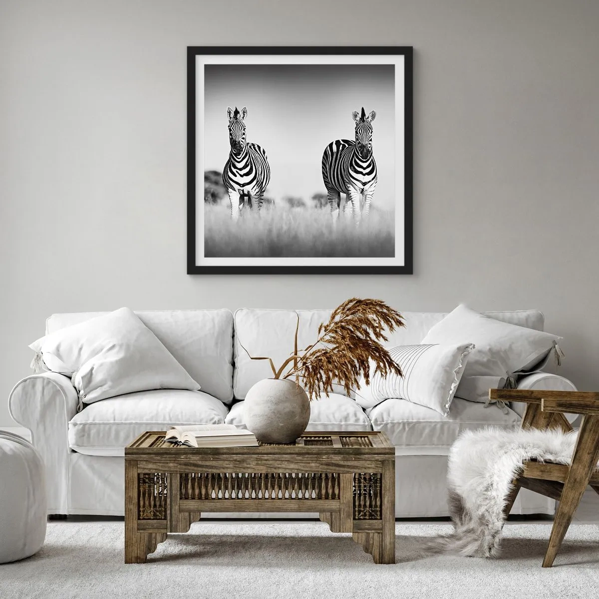 Plakat w czarnej ramie - A jednak świat jest czarno-biały - 60x60 cm