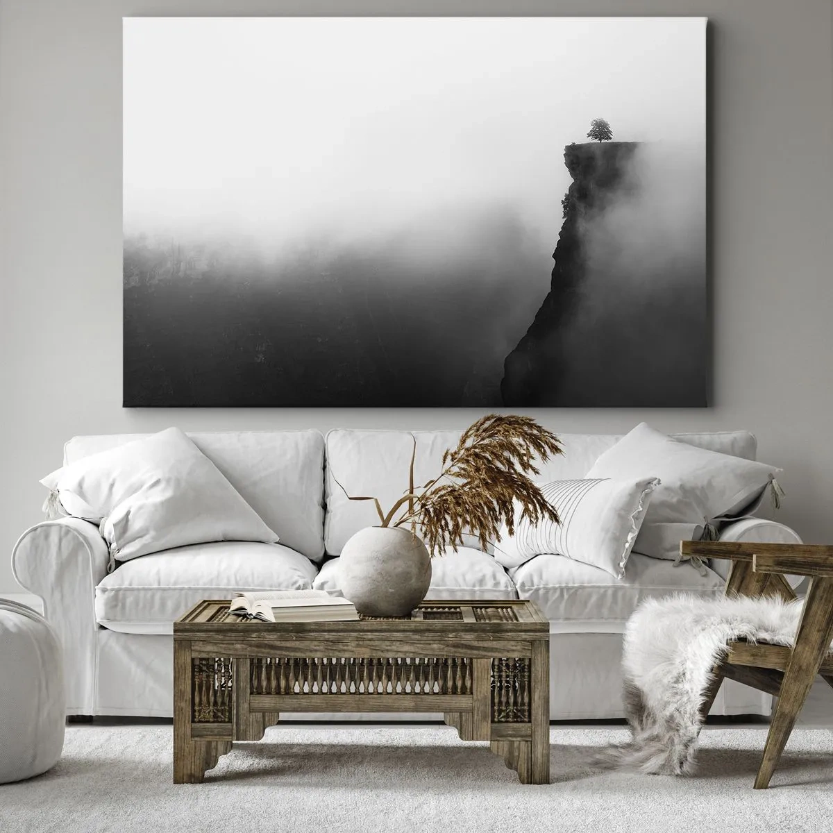 Obraz na płótnie - Samotne drzewo na krawędzi klifu w otoczeniu mgły - 70x50cm - Na skraju świata - Nowoczesna dekoracja ścienna do salonu i sypialni ARTTOR