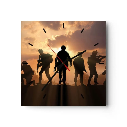 Zegar ścienny - Żołnierze na tle zachodzącego słońca w dynamicznej scenerii - 30x30cm - Brothers in arms - Nowoczesna dekoracja ścienna do salonu i sypialni ARTTOR