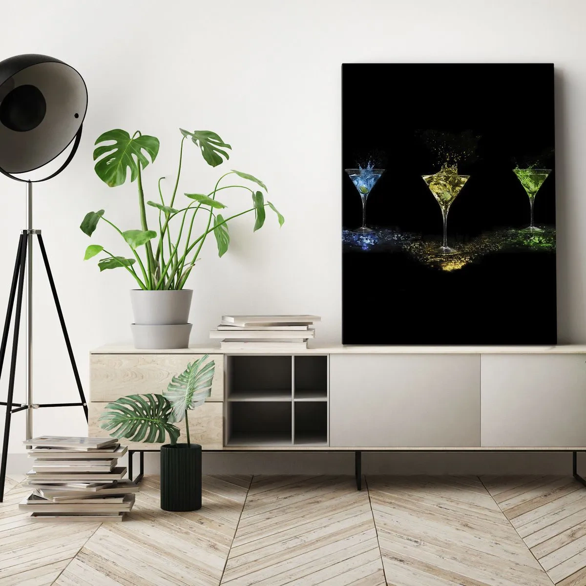 Obraz na płótnie - Trzy kolorowe koktajle w szklankach na czarnym tle - 50x70cm - Kolory radości w kryształowym szkle - Nowoczesna dekoracja ścienna do salonu, kuchni i sypialni ARTTOR