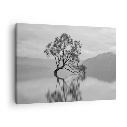 Obraz na płótnie - Samotne drzewo odbijające się w wodzie na tle gór - 70x50cm - Jest taki kraj - Nowoczesna dekoracja ścienna do salonu i sypialni ARTTOR
