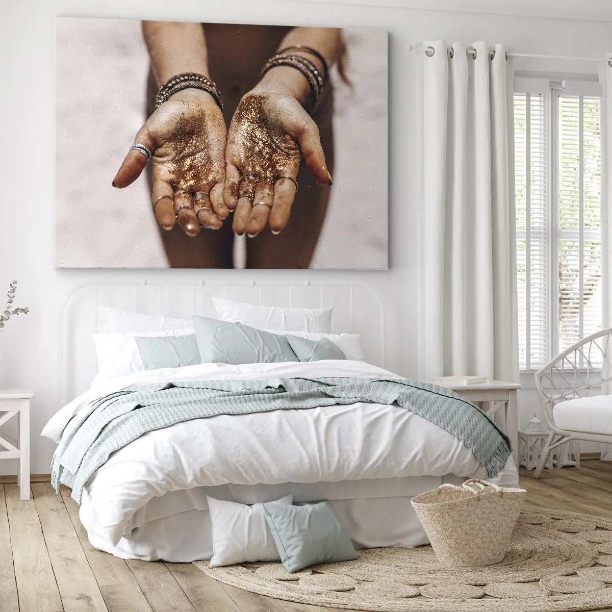 Obraz na płótnie - Dłonie z brokatem w ciepłych odcieniach na zbliżeniu - 100x70cm - Dar dla ciebie - Nowoczesna dekoracja ścienna do salonu, kuchni i sypialni ARTTOR