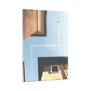 Obraz na szkle - Samolot nad miastem widziany z dziedzińca między kamienicami - 50x70cm - Ponad miejskim labiryntem - Nowoczesna dekoracja ścienna do salonu, kuchni i sypialni ARTTOR