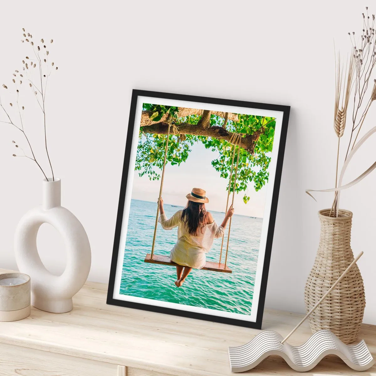 Plakat w czarnej ramie - Życie jest piękne - 30x40 cm