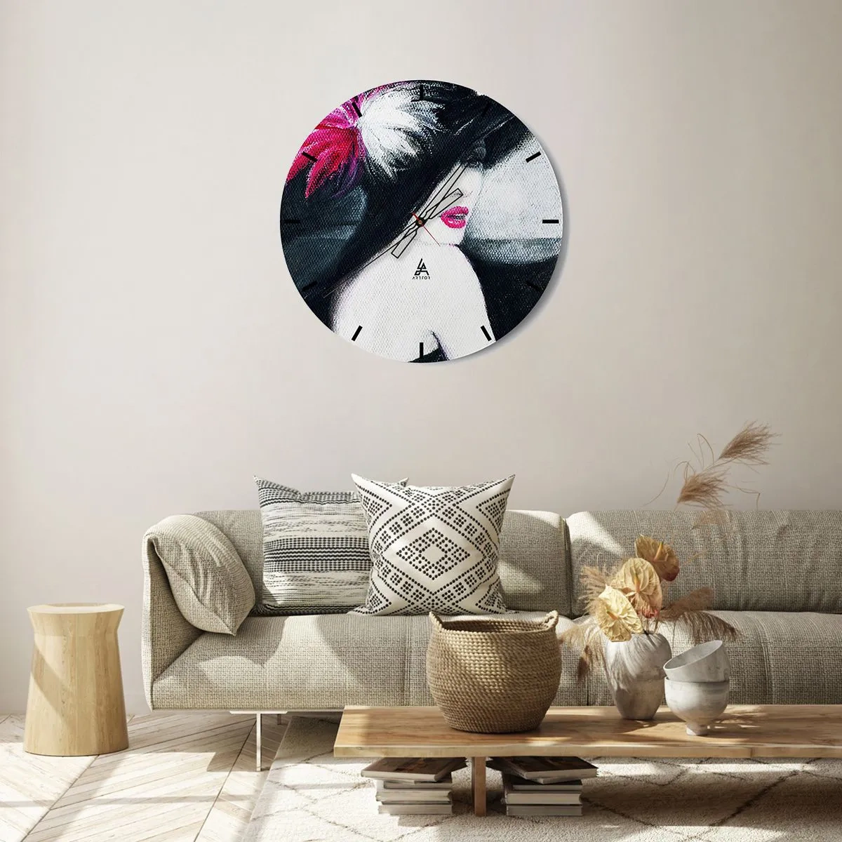 Zegar ścienny - Stylowa postać z kapeluszem i czerwoną dekoracją - 30x30cm - Zawsze tajemnica - Nowoczesna dekoracja ścienna do salonu, kuchni i sypialni ARTTOR