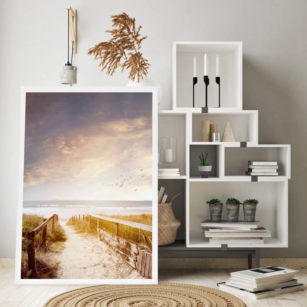 Plakat - Ścieżka na plażę o zachodzie słońca z przelatującymi ptakami - 50x70cm - Przestrzeń spokoju - Nowoczesna dekoracja ścienna do salonu, kuchni i sypialni ARTTOR