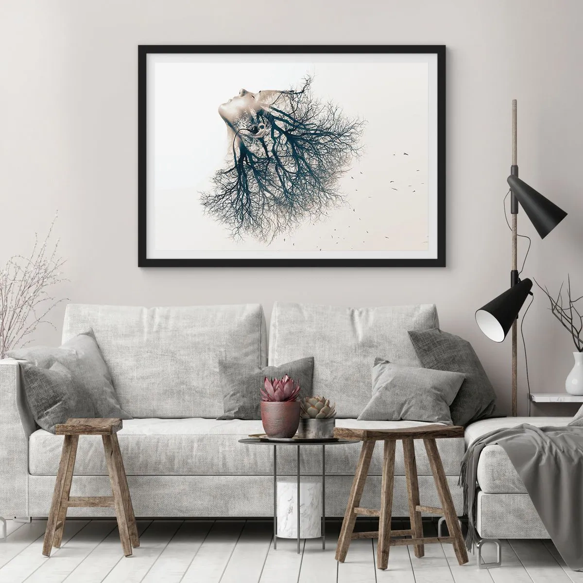 Plakat w czarnej ramie - Zasłuchana w szept drzewa - 50x40 cm