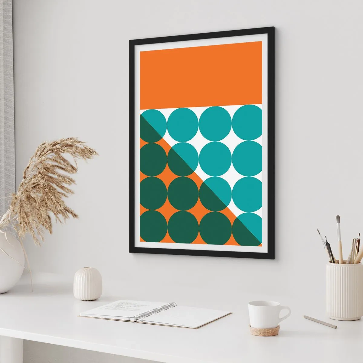 Plakat w czarnej ramie - Abstrakcyjna kompozycja geometryczna z kołami w odcieniach pomarańczowego i zielonego - 50x70cm - W górę i na skos - Nowoczesna dekoracja ścienna do salonu i sypialni ARTTOR