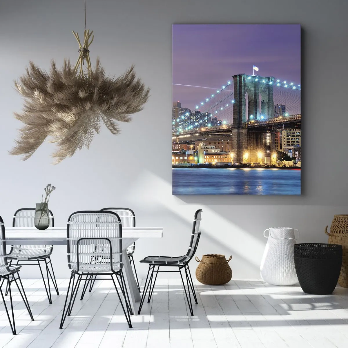 Obraz na płótnie - Most oświetlony nocą nad wodą w wielkim mieście - 50x70cm - Od wielu lat Brookliński Most - Nowoczesna dekoracja ścienna do salonu, kuchni i sypialni ARTTOR